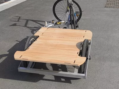 Remorque plateau suspendue avec freins à disques hydrauliques